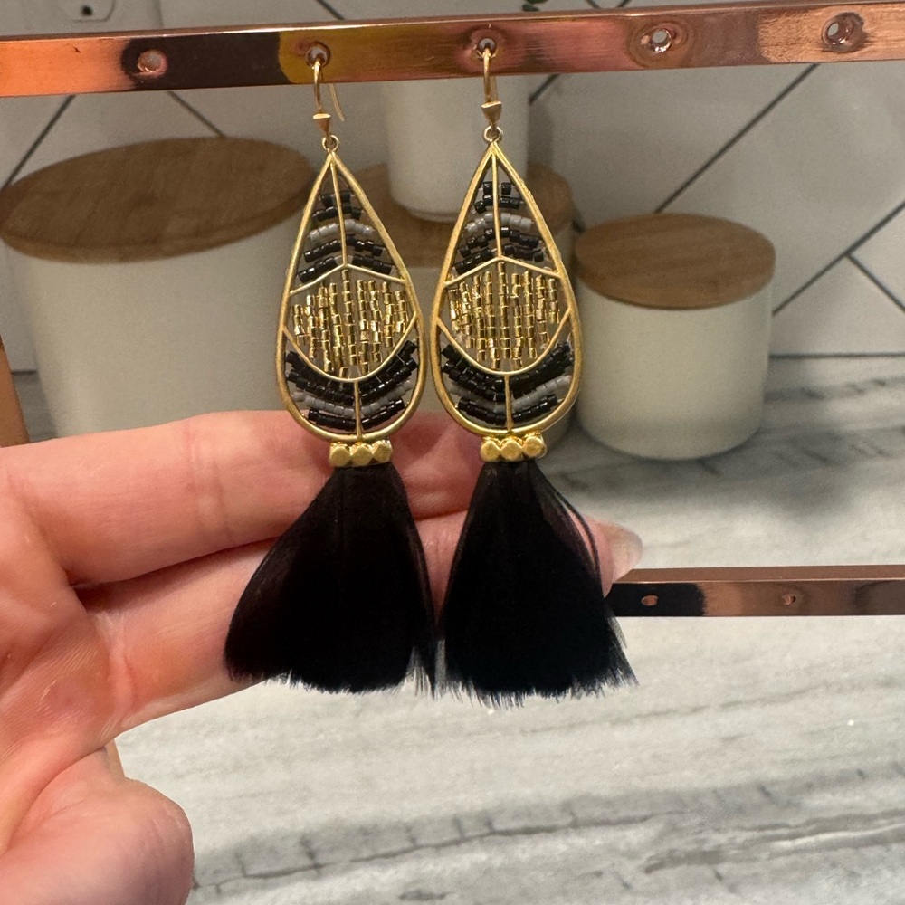 Written Feather Earring 
Elegant Gold and Black Tassel Earrings